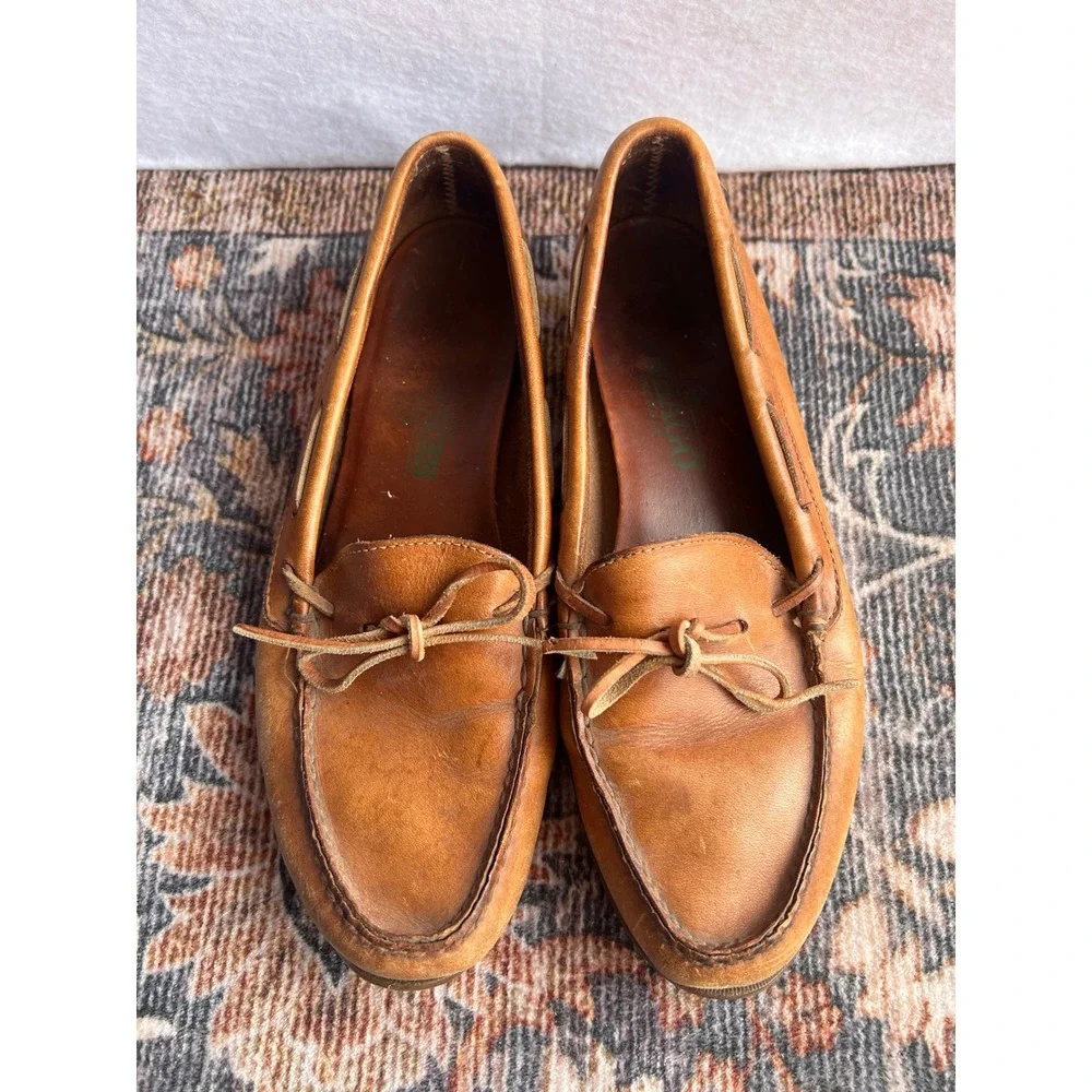Sebago classic leather